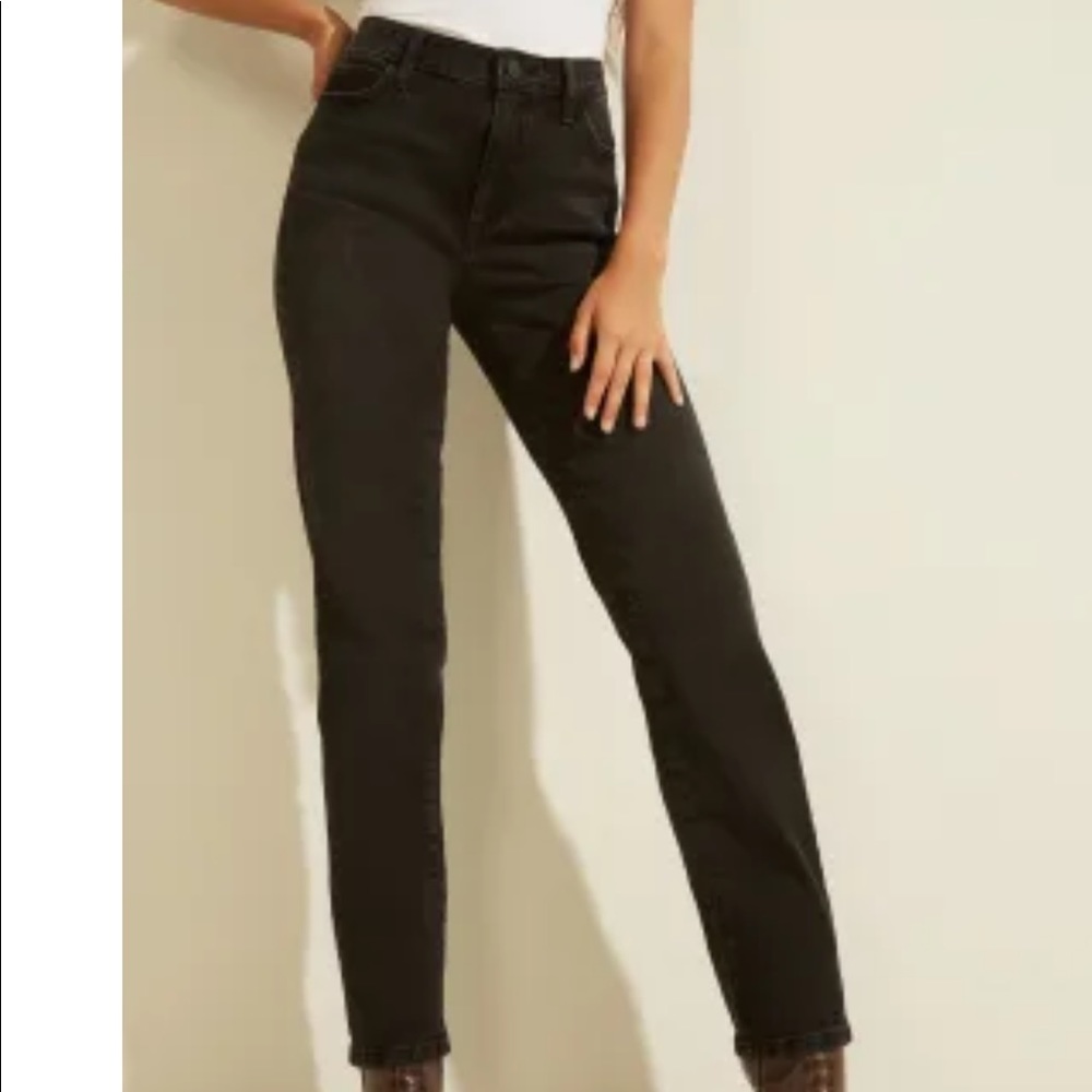 GUESS 1981 Straight leg jeans.